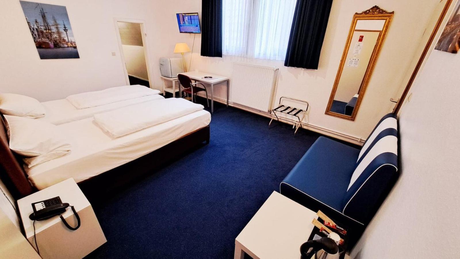 Hotel Columbus Und Glamping Бремерхафен Экстерьер фото